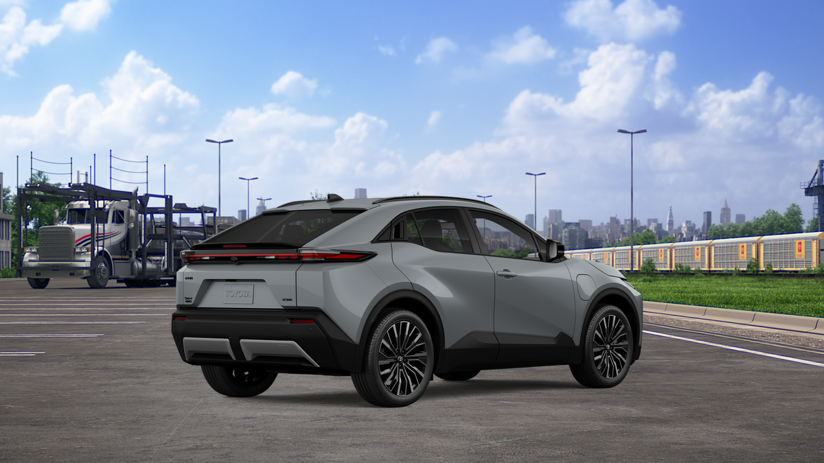 2026 Toyota C-HR XSE