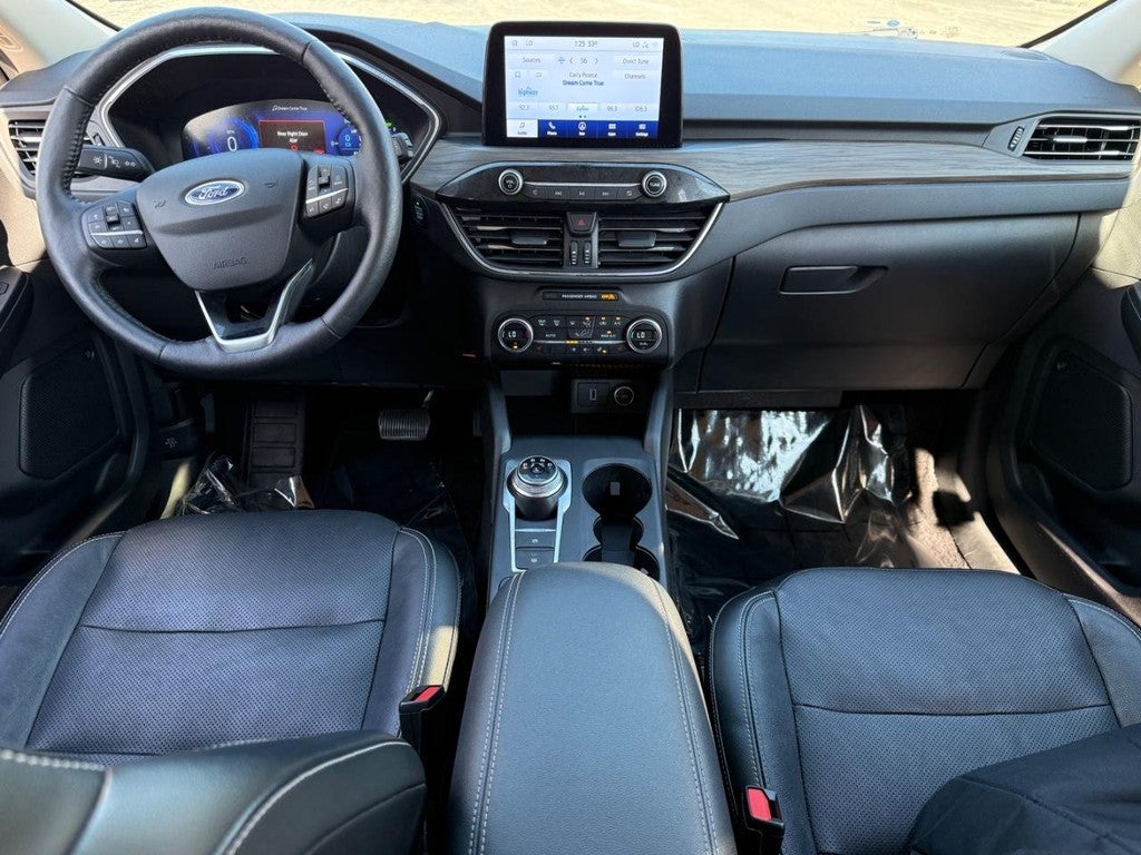 2020 Ford Escape Titanium Hybrid AWD