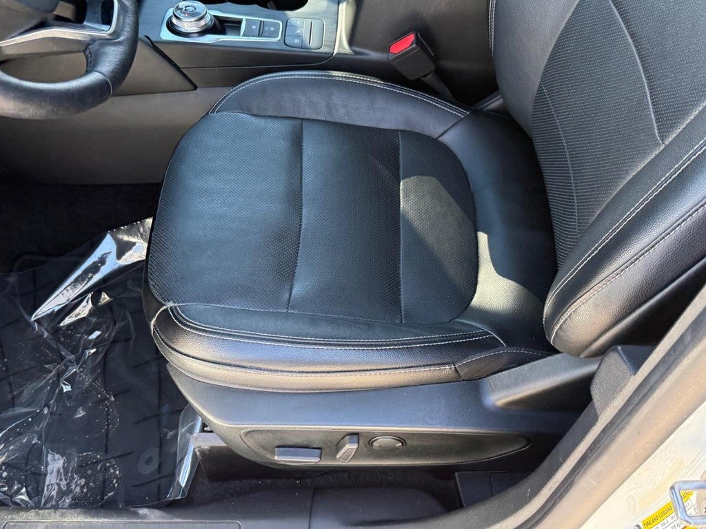 2020 Ford Escape Titanium Hybrid AWD