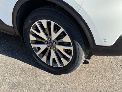 2020 Ford Escape Titanium Hybrid AWD