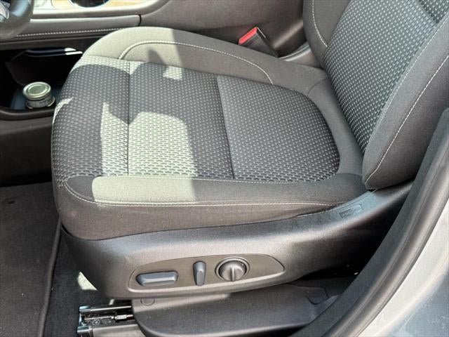 2023 GMC Acadia FWD 4dr SLE