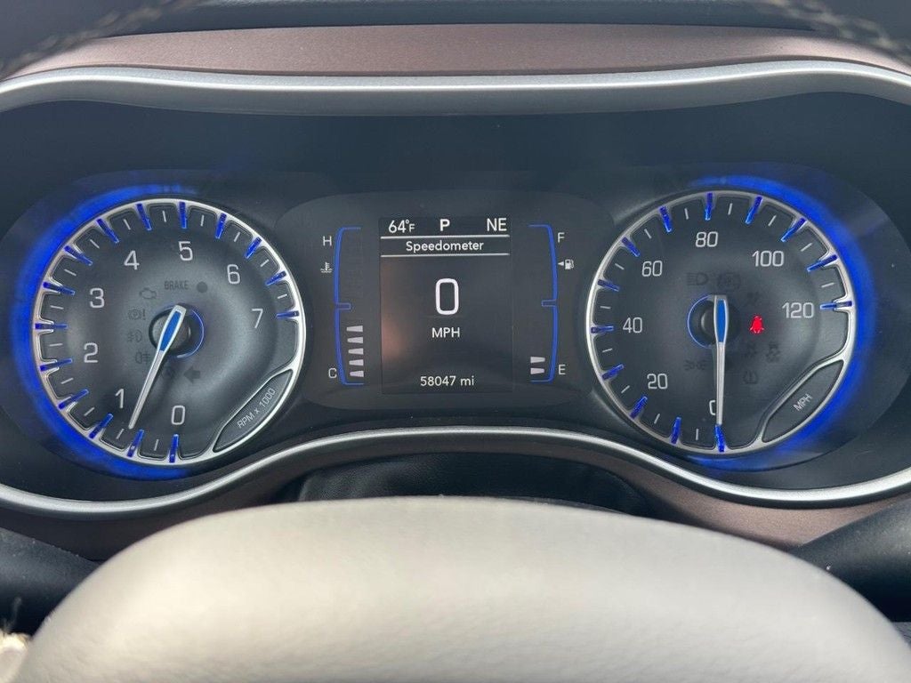 2023 Chrysler Voyager LX