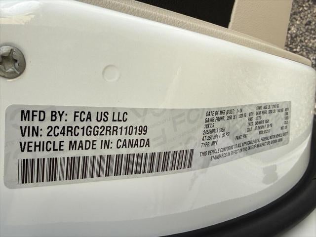 2024 Chrysler Pacifica Limited FWD