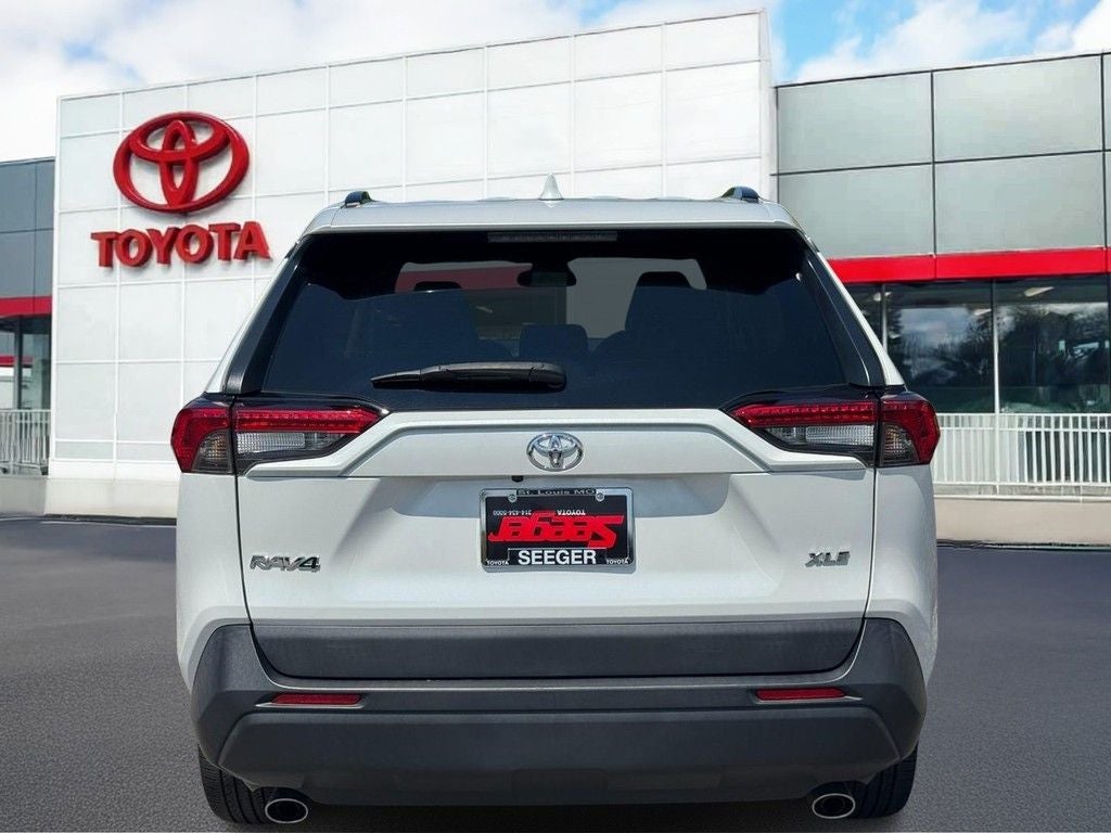2023 Toyota RAV4 XLE Premium