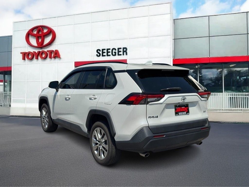 2023 Toyota RAV4 XLE Premium