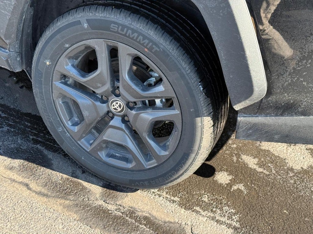 2024 Toyota RAV4 Adventure AWD (Natl)