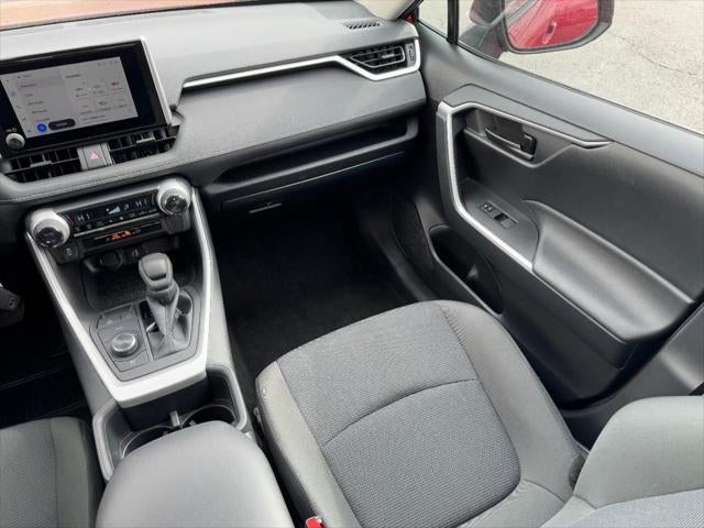 2025 Toyota RAV4 Hybrid LE AWD (Natl)