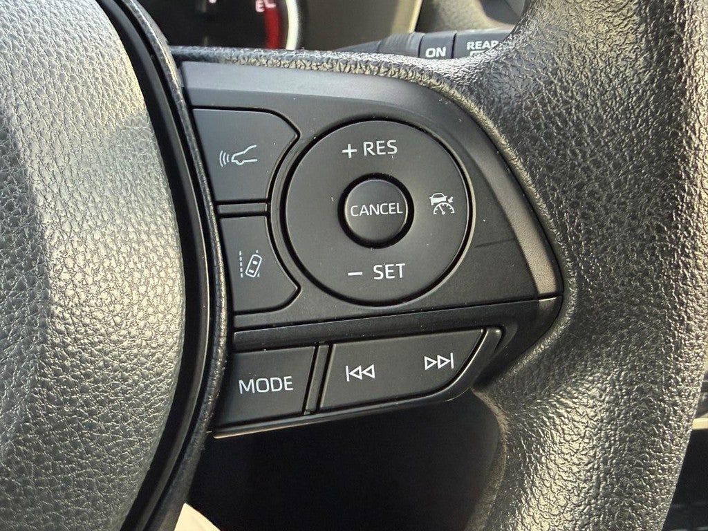 2025 Toyota RAV4 XLE AWD (Natl)