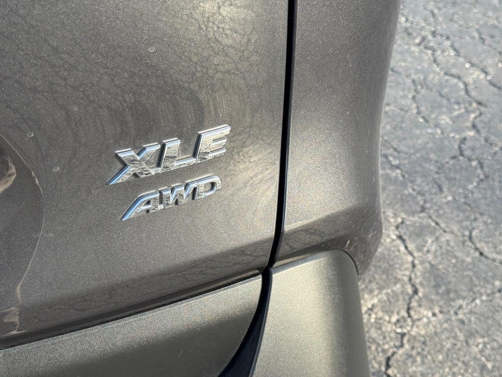 2025 Toyota RAV4 XLE AWD (Natl)