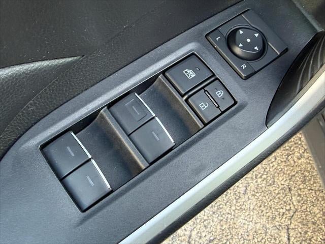 2025 Toyota RAV4 XLE AWD (Natl)