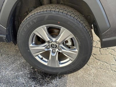 2025 Toyota RAV4 XLE AWD (Natl)