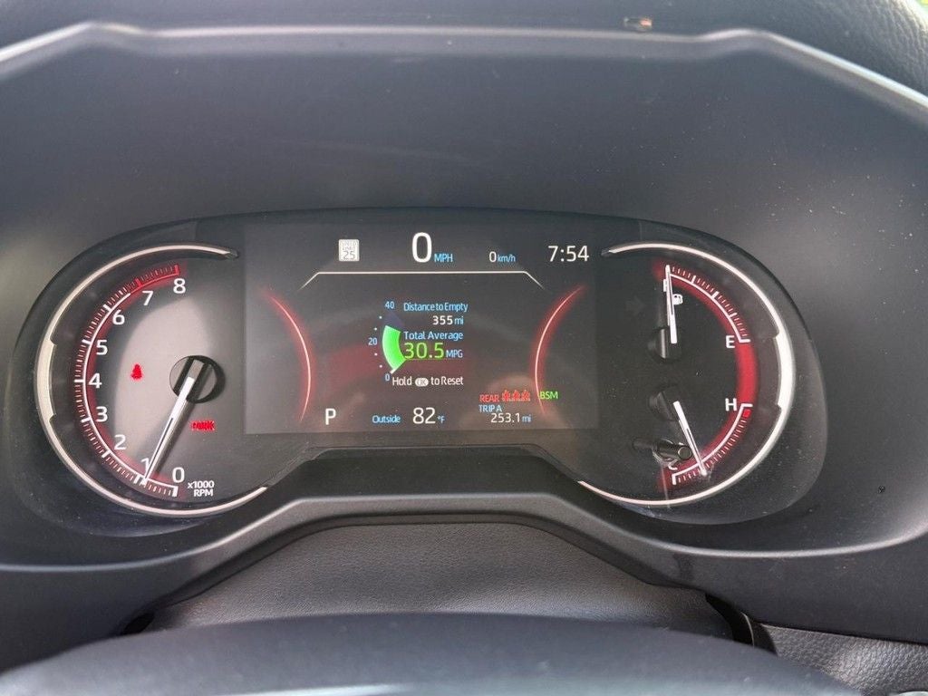2025 Toyota RAV4 XLE
