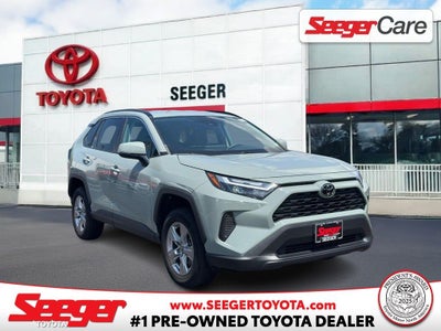 2022 Toyota RAV4 XLE