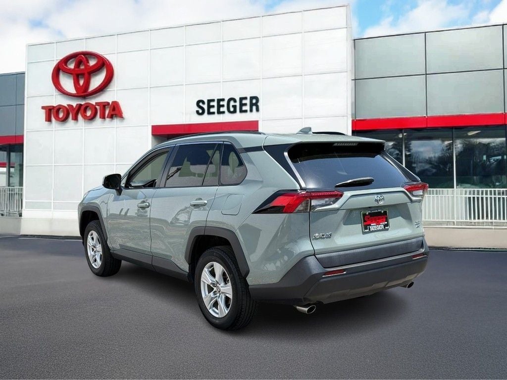 2021 Toyota RAV4 XLE