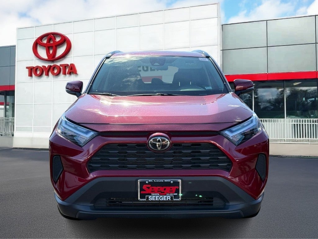 2025 Toyota RAV4 XLE AWD (Natl)