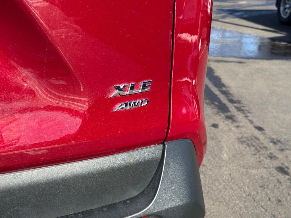2025 Toyota RAV4 XLE AWD (Natl)
