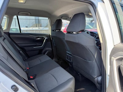 2025 Toyota RAV4 XLE FWD (Natl)