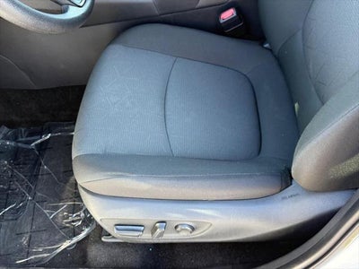 2025 Toyota RAV4 XLE FWD (Natl)