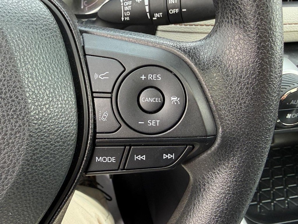 2023 Toyota RAV4 XLE FWD (Natl)