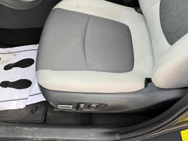 2023 Toyota RAV4 XLE FWD (Natl)