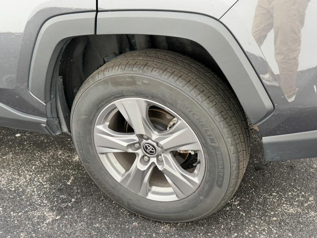 2025 Toyota RAV4 XLE FWD (Natl)