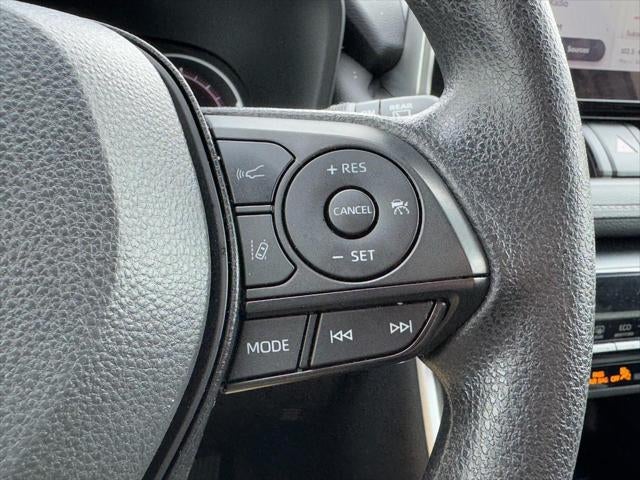 2025 Toyota RAV4 XLE FWD (Natl)