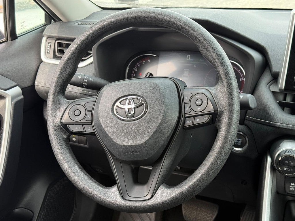 2024 Toyota RAV4 XLE FWD (Natl)