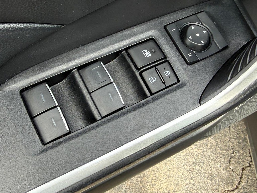 2024 Toyota RAV4 XLE FWD (Natl)