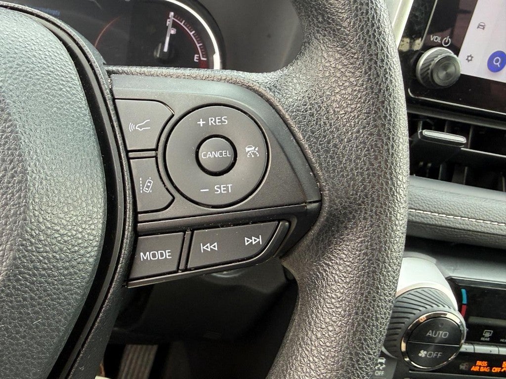 2024 Toyota RAV4 XLE FWD (Natl)