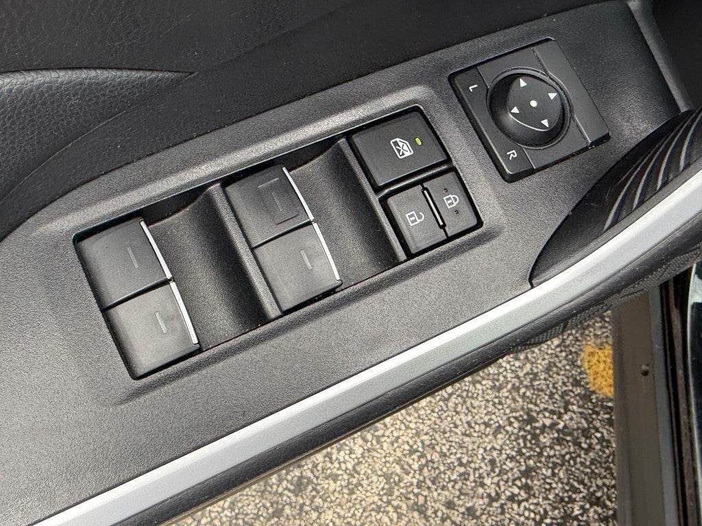 2024 Toyota RAV4 XLE FWD (Natl)