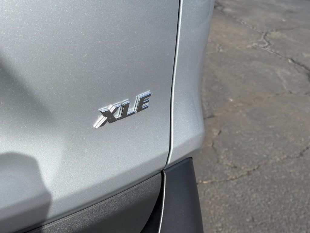 2024 Toyota RAV4 XLE FWD (Natl)