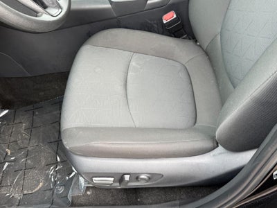 2025 Toyota RAV4 XLE FWD (Natl)