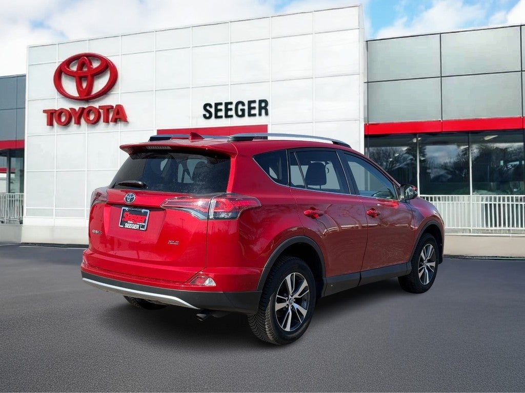2016 Toyota RAV4 FWD 4dr XLE (Natl)