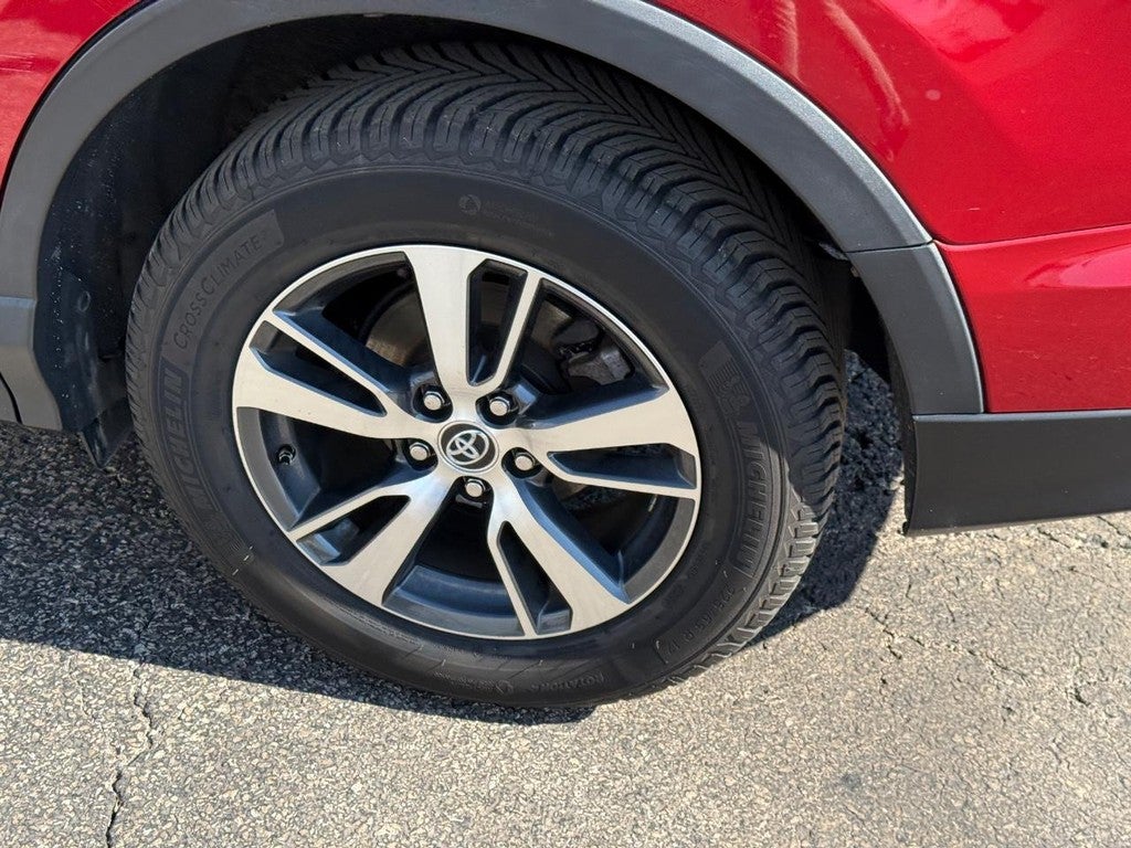 2016 Toyota RAV4 FWD 4dr XLE (Natl)