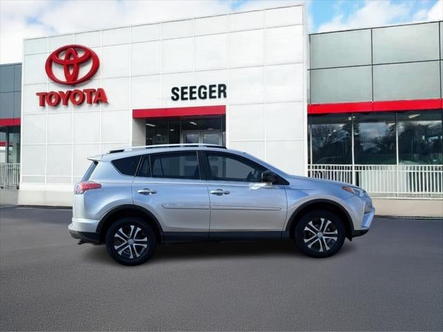 2016 Toyota RAV4 FWD 4dr LE (Natl)