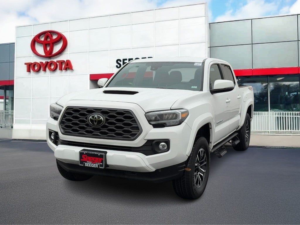 2023 Toyota Tacoma 4WD Double Cab 5' Bed V6 (Natl)