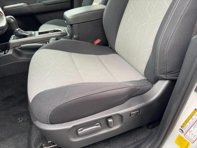 2023 Toyota Tacoma 4WD Double Cab 5' Bed V6 (Natl)