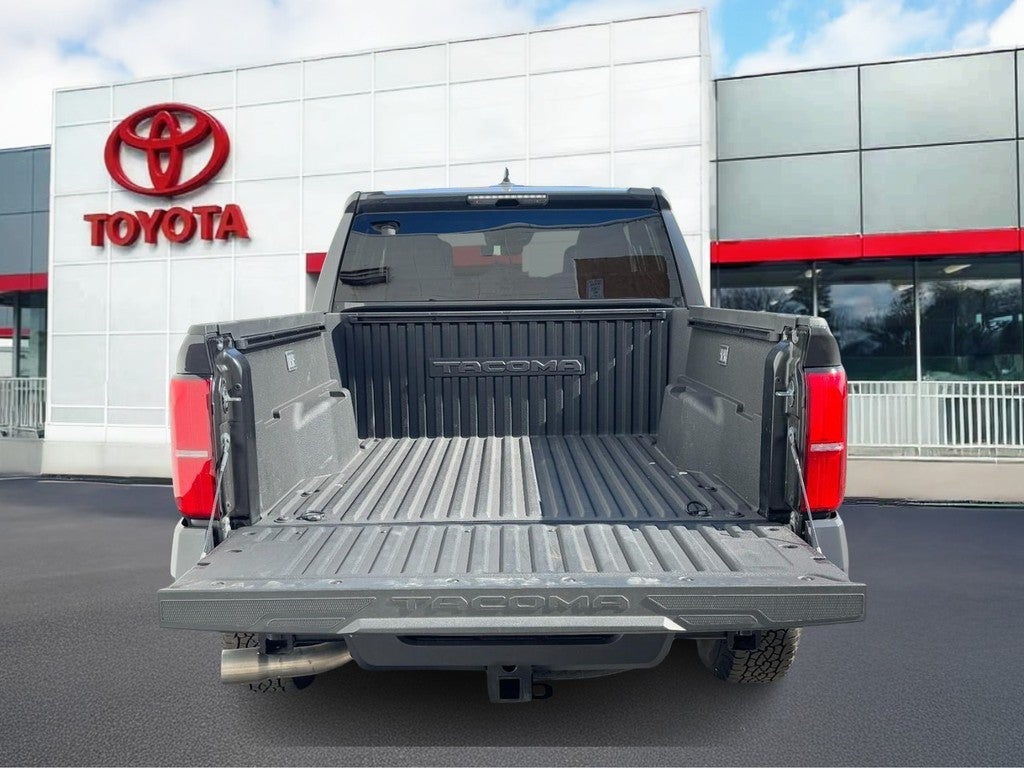 2025 Toyota Tacoma 4WD Double Cab Bed (Natl)