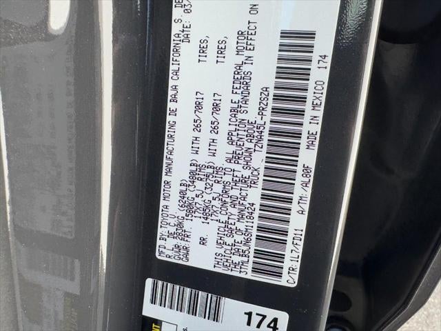 2025 Toyota Tacoma 4WD Double Cab Bed (Natl)