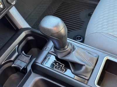 2023 Toyota Tacoma 2WD Double Cab 6' Bed V6 AT (Natl)