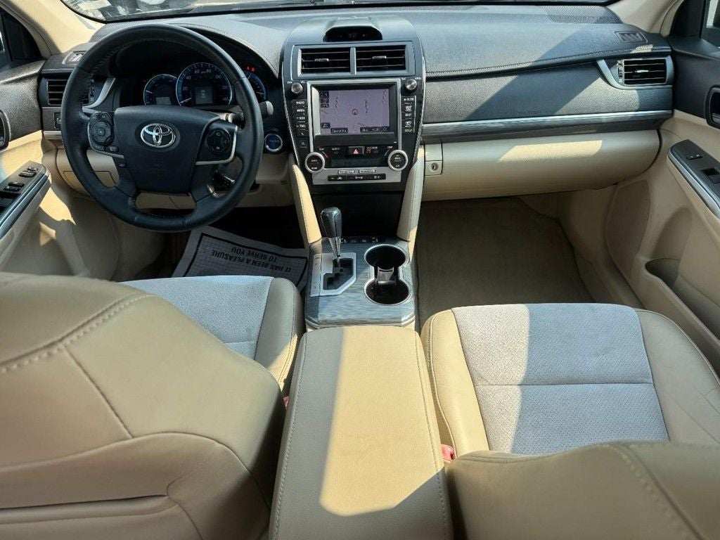 2012 Toyota Camry Hybrid XLE