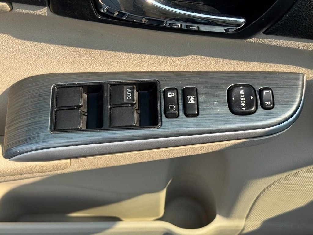 2012 Toyota Camry Hybrid XLE