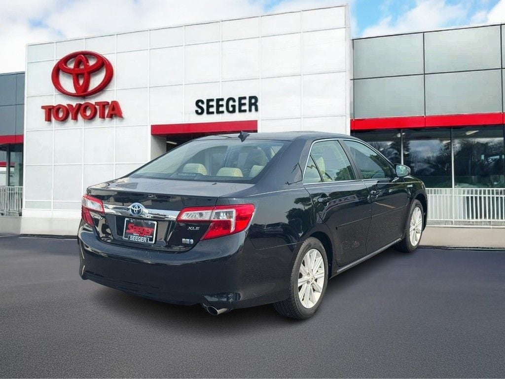 2012 Toyota Camry Hybrid XLE