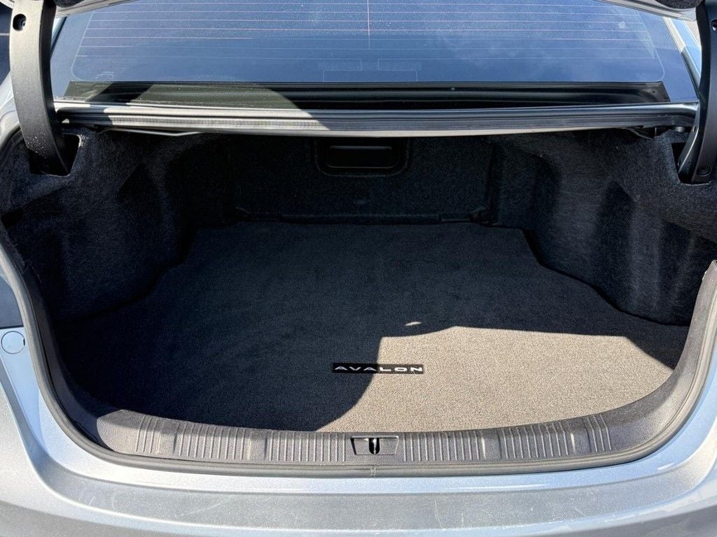 2018 Toyota Avalon XLE