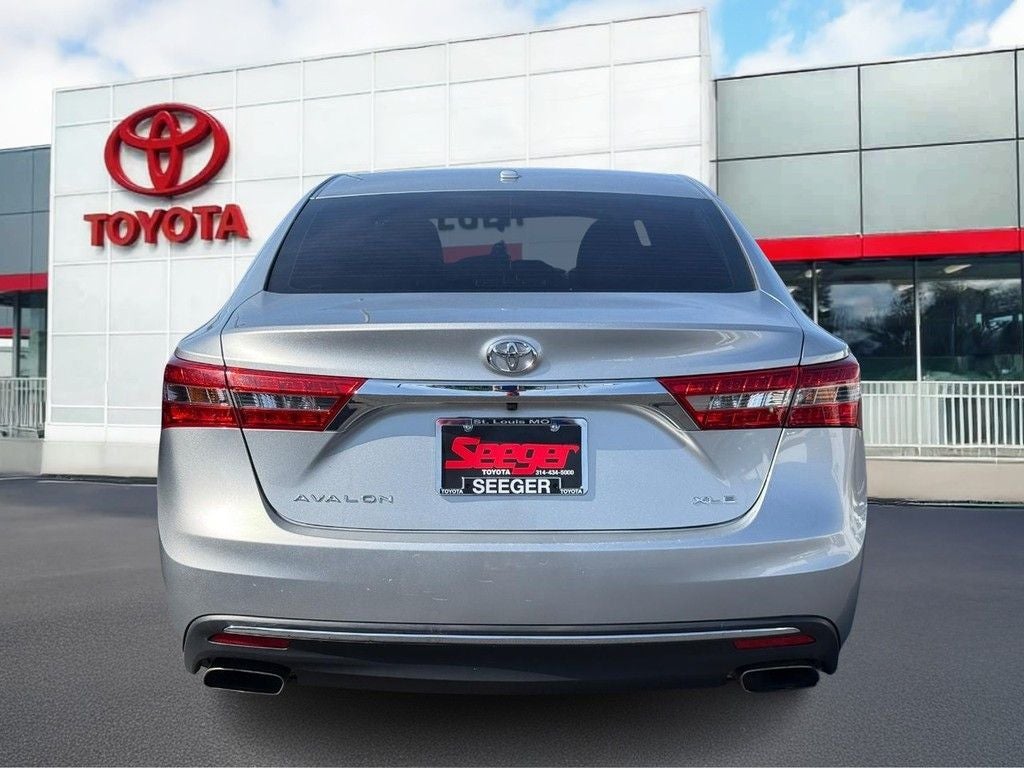 2018 Toyota Avalon XLE