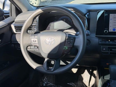 2025 Toyota CAMRY LE