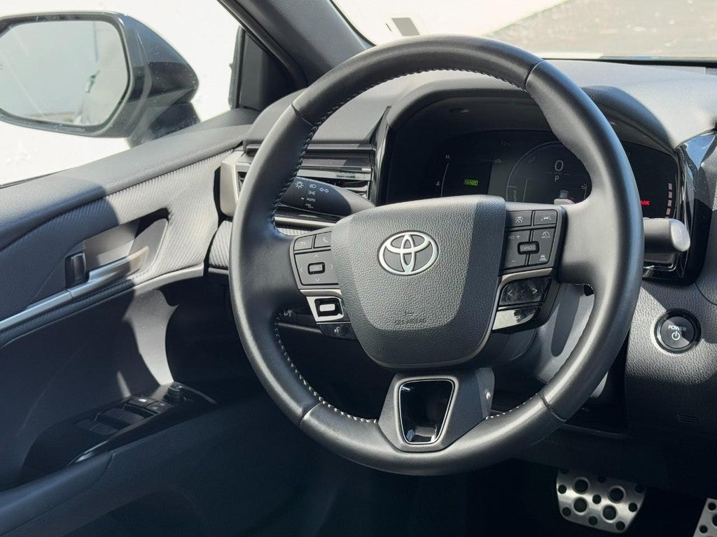 2025 Toyota Camry (Natl)