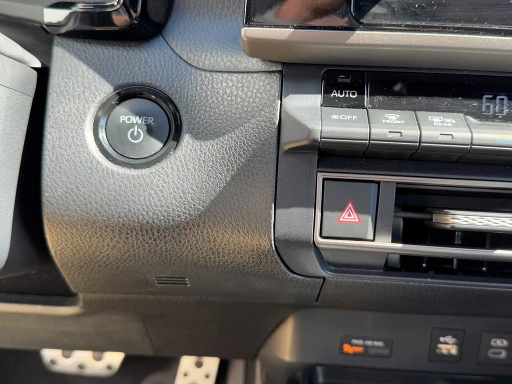 2025 Toyota Camry (Natl)