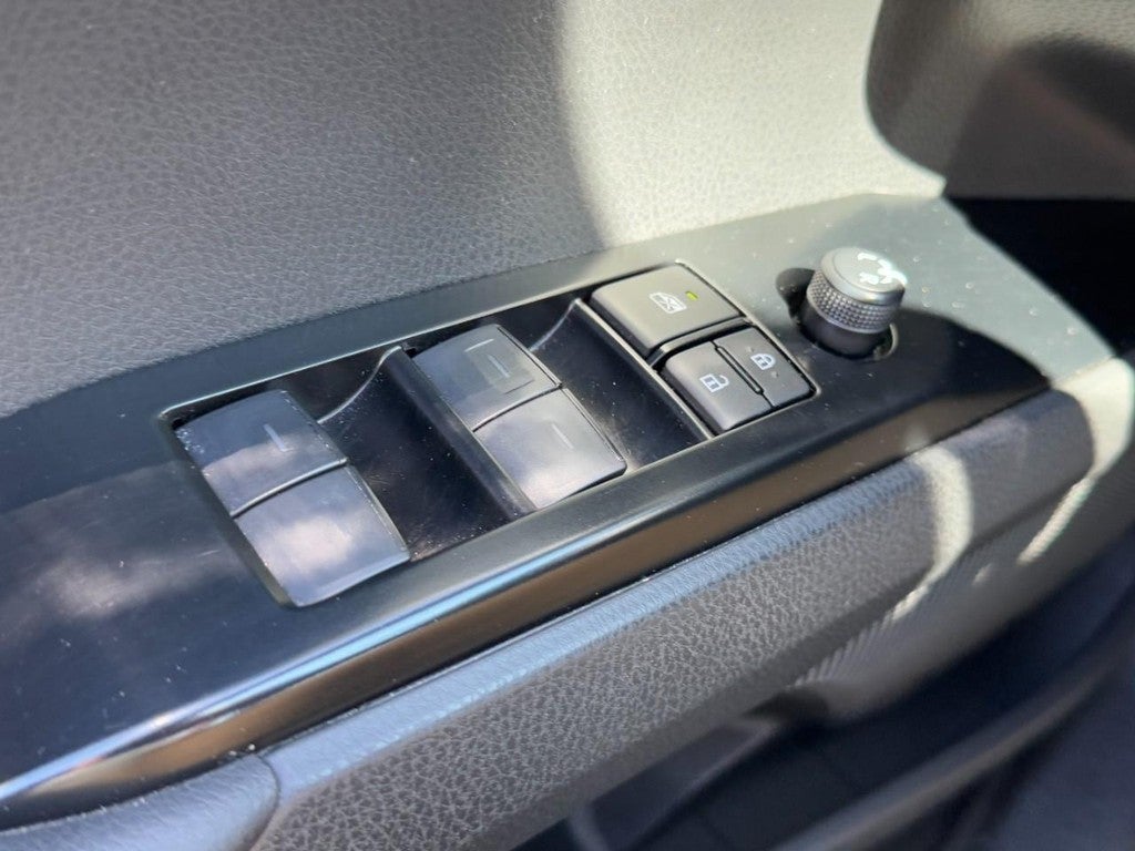 2025 Toyota Camry (Natl)