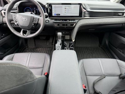 2025 Toyota CAMRY XLE